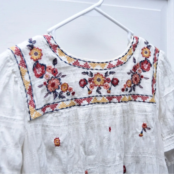 Knox Rose Embroidered Floral Top, Size Medium - Picture 3 of 8